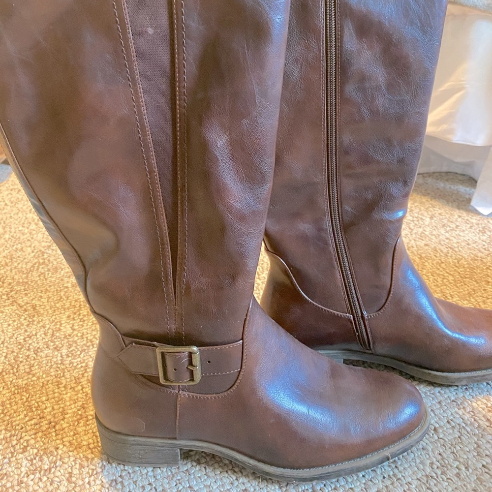 Kim Rogers tall boots